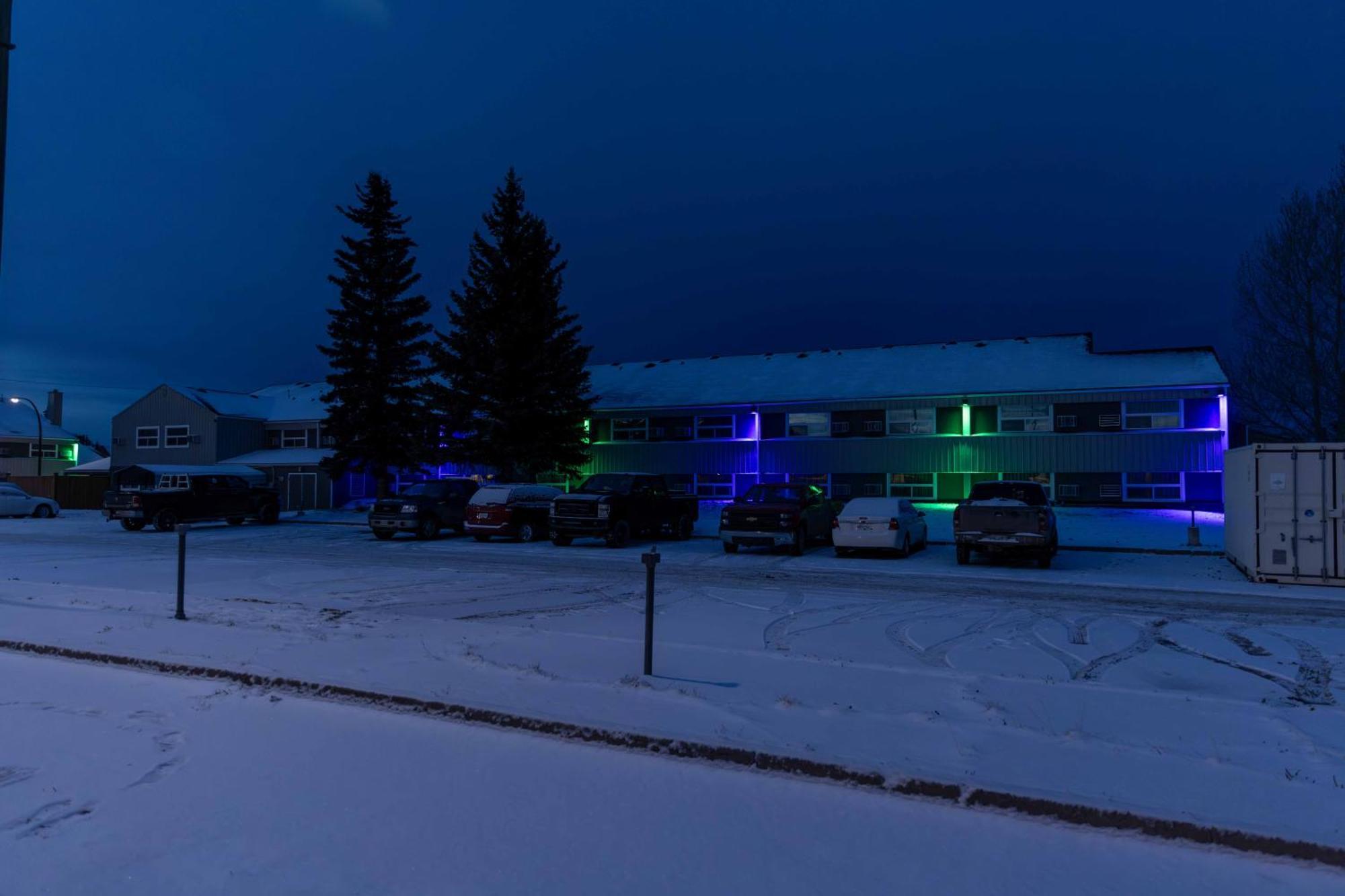Northern Lights Inn Fort St. John エクステリア 写真