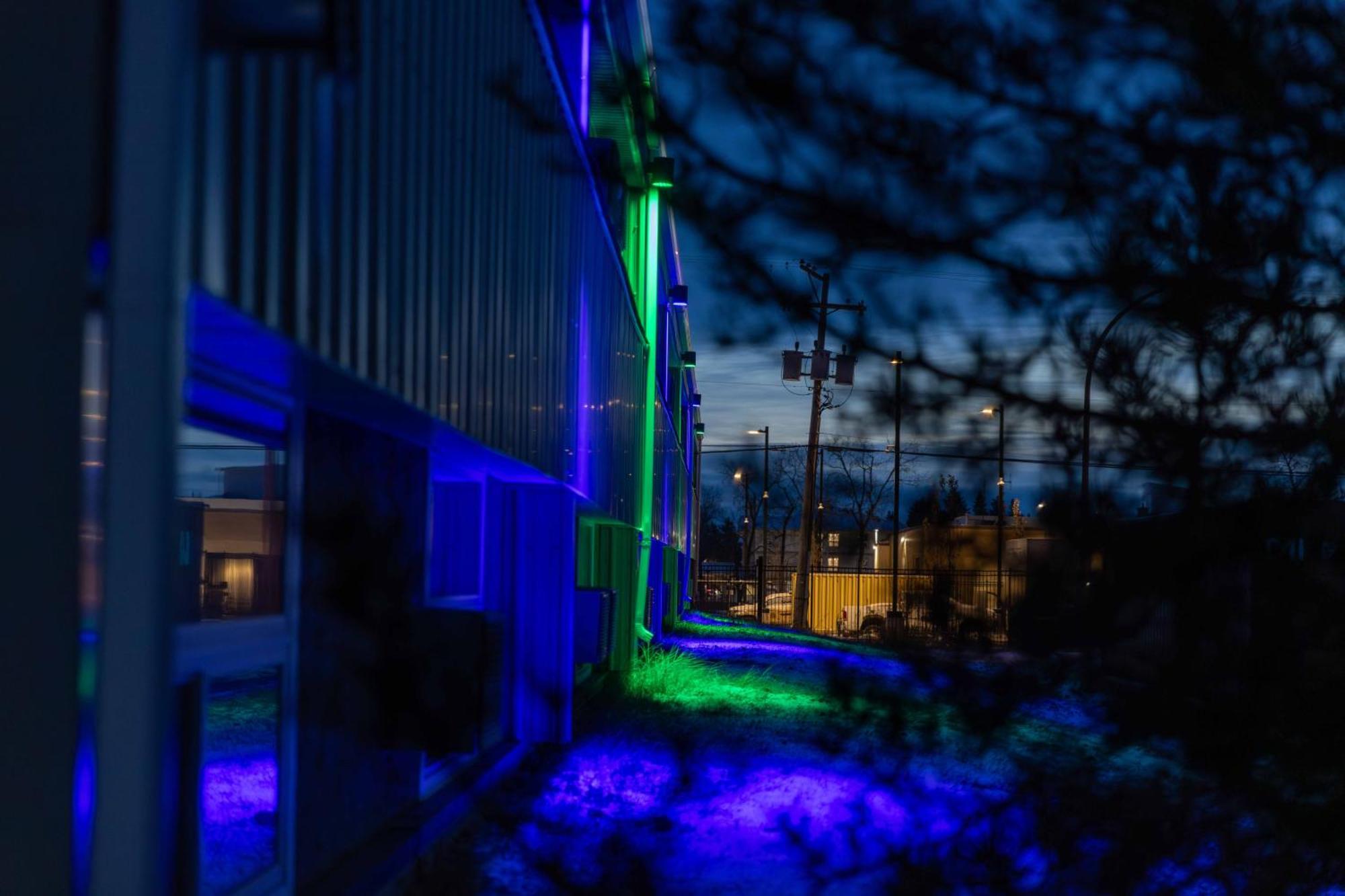 Northern Lights Inn Fort St. John エクステリア 写真