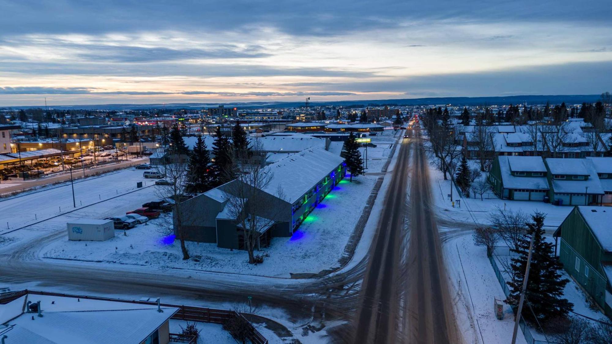 Northern Lights Inn Fort St. John エクステリア 写真